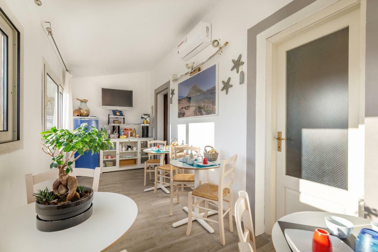 B&B Rotta Per Tavolara Porto San Paolo  Zewnętrze zdjęcie